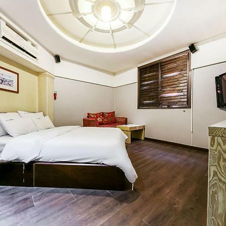 Hotel Rooky Теджон Екстер'єр фото