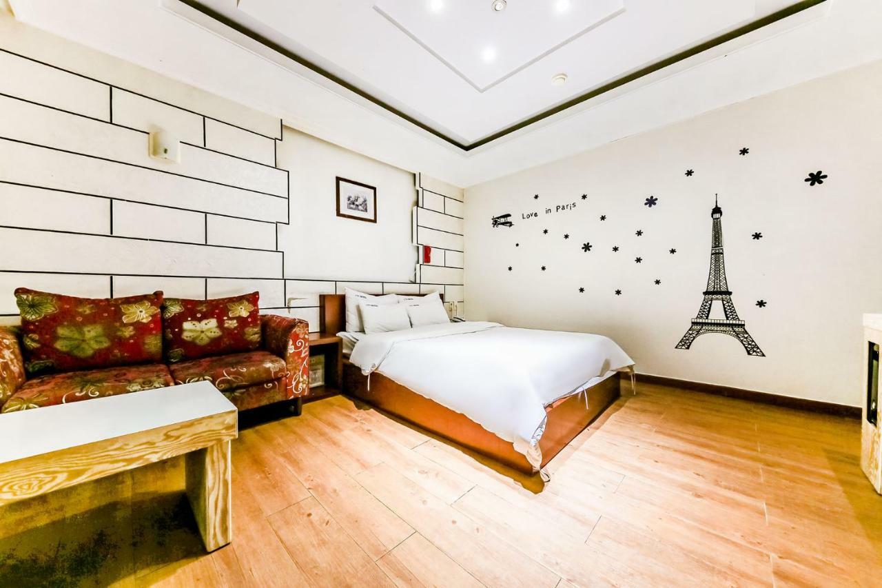 Hotel Rooky Теджон Екстер'єр фото