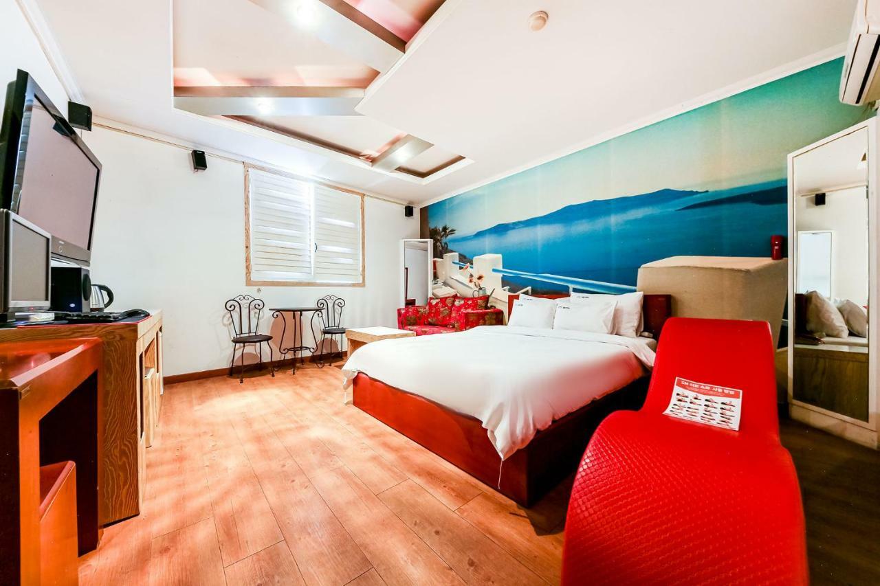 Hotel Rooky Теджон Екстер'єр фото