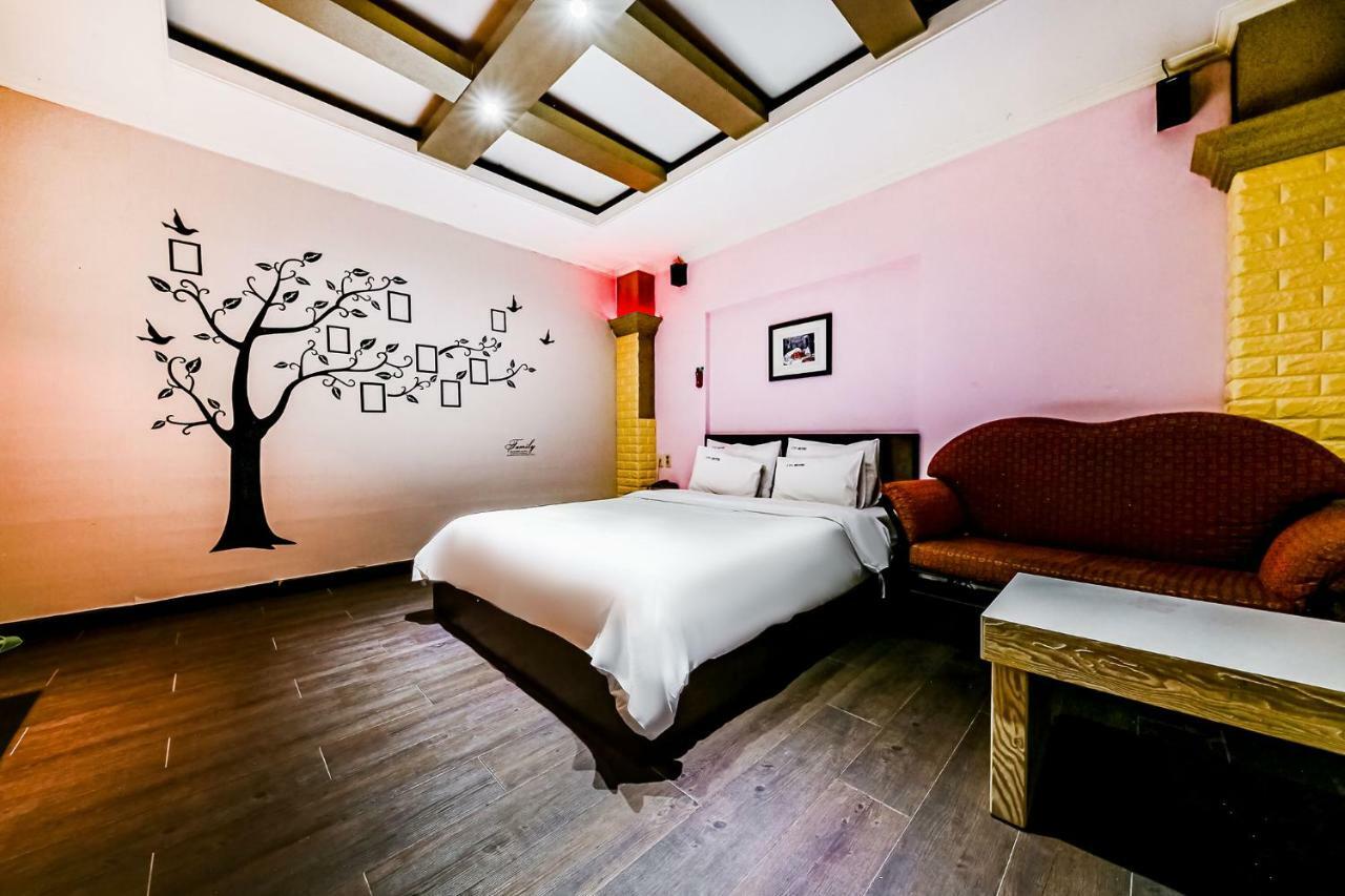 Hotel Rooky Теджон Екстер'єр фото